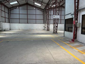 SE VENDE  complejo Industrial de 18.000 m² en porque industrial Turubamba