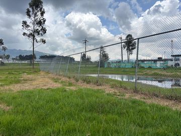 SE VENDE  complejo Industrial de 18.000 m² en porque industrial Turubamba