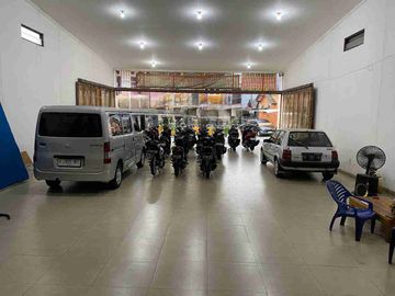 DIJUAL EXSHOWROOM RAPIH DI BEKASI TIMUR