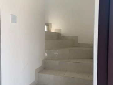 DIJUAL RUMAH MINIMALIS 2 LANTAI Strategis Dekat Exit Toll Di PERUM MUTIARA CITY (CLUSTER) Sidoarjo Kota