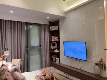 6 Years to Pay Pre-Selling 2 Bedroom Unit in BGC | No Downpayment