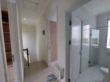 Dijual Rumah 2 Lantai Semi Furnished di Jakarta Garden City, Jakarta Timur