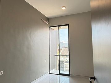 READY RUMAH SURABAYA TIMUR,PENJARINGAN ASRI