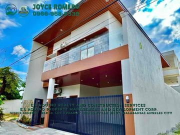 4 Bedrooms House For Rent with Pool Located inside a secured subdivision in Barangay Telabastagan, San Fernando City,Pampanga
