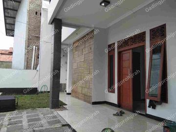 Dijual Rumah Di Jalan Haji Haris Baros, Cimahi Tengah