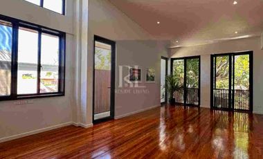 Brand-new home in Merville Park Subdivision 6BR | 6 Car park | Pool