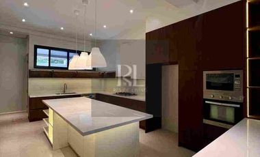 Brand-new home in Merville Park Subdivision 6BR | 6 Car park | Pool