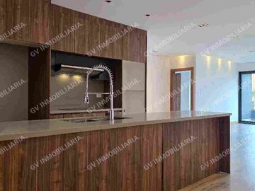 EN VENTA - INCREIBLE DEPARTAMENTO DE 3 HABITACIONES CON BALCÓN, en Av. 1ro de mayo, Quinta Lucrecia.