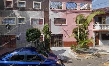 Casa en Remate, Guastavo A. Madero, Gertrudis Sanchez, Excelente Oportunidad