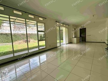 Rumah 2 Lantai Halaman Super Luas Cluster Premium KBP