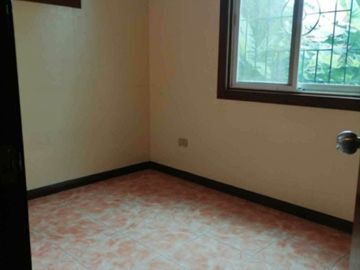 Elegant 3 Storey House & Lot for Sale in Richgate, Camp 7