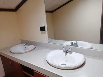 Elegant 3 Storey House & Lot for Sale in Richgate, Camp 7