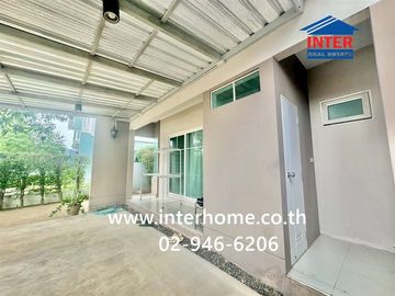 Two-story detached house, 36.1 sq.wah, Villaggio Pinklao - Salaya Village, Borommaratchachonnani Road, Bang Kruai-Salaya Road, Bang Kruai, Nonthaburi.
