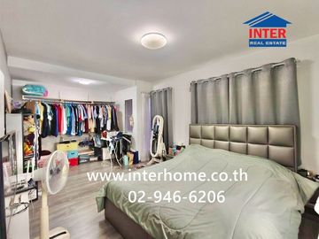 Two-story detached house, 36.1 sq.wah, Villaggio Pinklao - Salaya Village, Borommaratchachonnani Road, Bang Kruai-Salaya Road, Bang Kruai, Nonthaburi.
