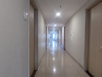 Disewakan Apartemen Springlake View Tower Fresia Summarecon Bekasi, Studio 25 m2, City View, 25 Juta per Tahun