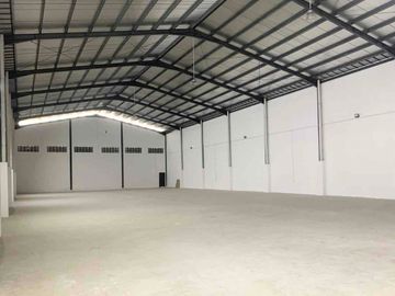 Di JUAL / SEWA gudang bangunan baru luas tanah 1000 m2 lokasi strategis dekat pintu toll dalam kawasan industri delta silicon cikarang