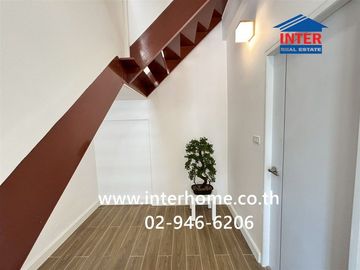 Three-story townhome, 38 sq.wa., Chuan Chuen Prachachuen 30 Village, next to Prachanukul Expressway, Soi Prachachuen 30, Prachachuen Road, Bang Sue Di