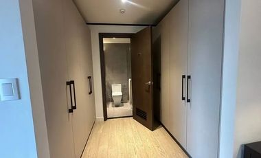 CONDO FOR SALE: 210sqm 3 Bedroom Parkside Suite Condo Unit in Taguig - Gardencourt Residences