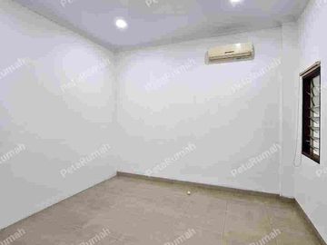 Cemara Asri Lebar 8 Meter Baru Renovasi