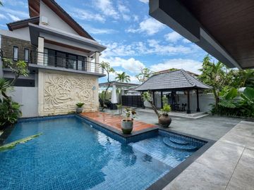 Villa Sunset Road Seminyak Bali