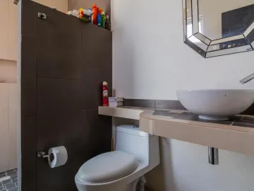 SENTENCIA JURÍDICA FIRME: Adquisición Directa y Segura en la Exclusividad de Villa Colonial, TIJUANA.
