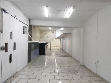 CASA CON ALTA CONECTIVIDAD CERCA DEL AEROPUERTO USO COMERCIAL EN RENTA 4 AUTOS 3 NIVELES MOCTEZUMA 2DA SECCIÓN
