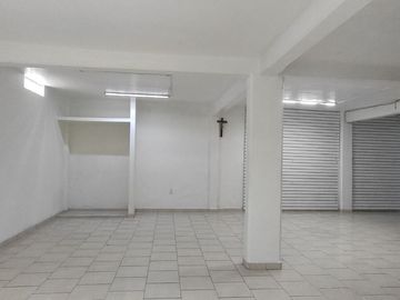 CASA CON ALTA CONECTIVIDAD CERCA DEL AEROPUERTO USO COMERCIAL EN RENTA 4 AUTOS 3 NIVELES MOCTEZUMA 2DA SECCIÓN