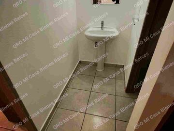 CASA VENTA ADARA, ZONA MIRADOR EXELENTE PRECIO