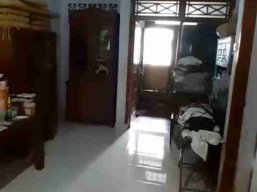 Di jual rumah 1 setengah lantai  ukuran luas kondisi bangunan bagus Lokasi perumahan puri Kartika lama Ciledug Tangerang kota