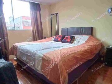 CASA AMPLIA DE VENTA – SAN JOSE DE MORAN, 3 HAB + ESTUDIO