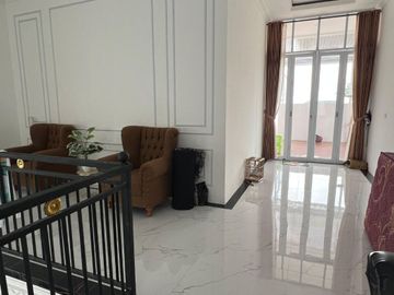 Rumah Mewah 3 Lantai Bukit Golf Hijau Sentul City – Kolam Renang, 8 KT, Cocok Villa/Investasi Harga Nego