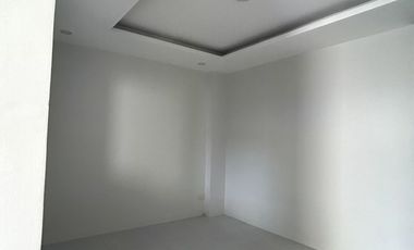 For Sale 4-Bedroom Duplex House and Lot Mutinlupa City -  R0509