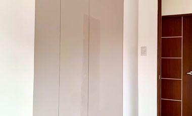 For Sale 3-Bedroom House and Lot Mutinlupa City -  R0510