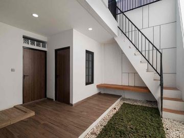 Rumah Murah Modern Tropical Strategis dekat Kircon dan Summarecon di Area Antapani Bandung