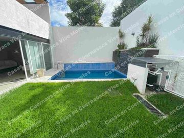 OPORTUNIDAD DE INVERSIÓN CASA MODERNA EN VENTA 4 REC A 15 MIN DE CUERNA