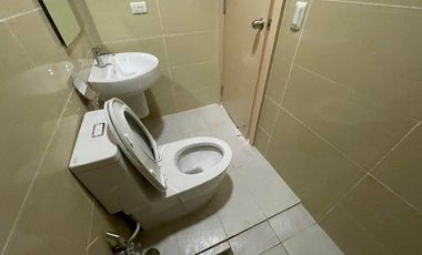 For Sale 2-Bedroom Condo in The Sandstone at Portico, Pasig City -  R0511