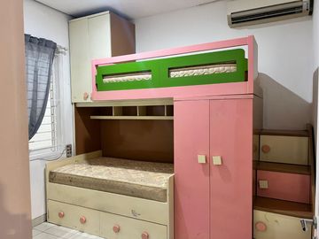 Dijual Rumah 2 Lantai Semi Furnished Di Neo Catalonia BSD City
