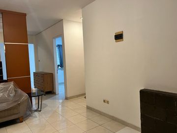 Dijual Rumah 2 Lantai Semi Furnished Di Neo Catalonia BSD City