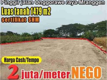 tanah samping jalan