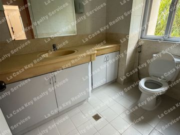 RUSH for Sale Two(2) Bedroom with Parking_Mckinley Hill Garden Villas