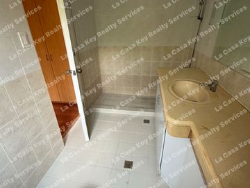 RUSH for Sale Two(2) Bedroom with Parking_Mckinley Hill Garden Villas