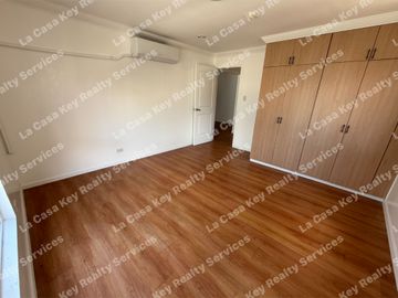 RUSH for Sale Two(2) Bedroom with Parking_Mckinley Hill Garden Villas