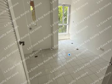 RUSH for Sale Two(2) Bedroom with Parking_Mckinley Hill Garden Villas
