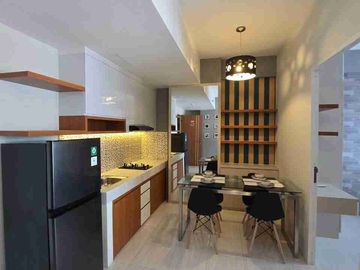 Dijual Unit NEW 100 %
PUNCAK DHARMAHUSADA
Tower A Lantai 5 - 2BR Full Furnish