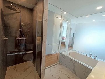 Luxury Condominium for Sale/Rent– Ready to Move In, Stunning Open Views