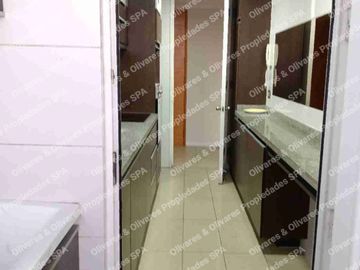 se arrienda año corrido, hermoso depto sin amoblar