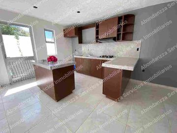 Casa nueva en venta en Rinconada del Valle en Manzanillo Colima.