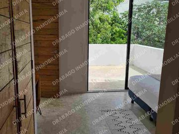 Casa en renta amueblada en región 15 a 2 cuadras de Av Kukulcán en tulum con alberca propia