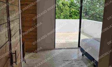 Casa en renta amueblada en región 15 a 2 cuadras de Av Kukulcán en tulum con alberca propia