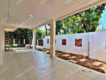 Dijual rumah di Kebayoran Baru